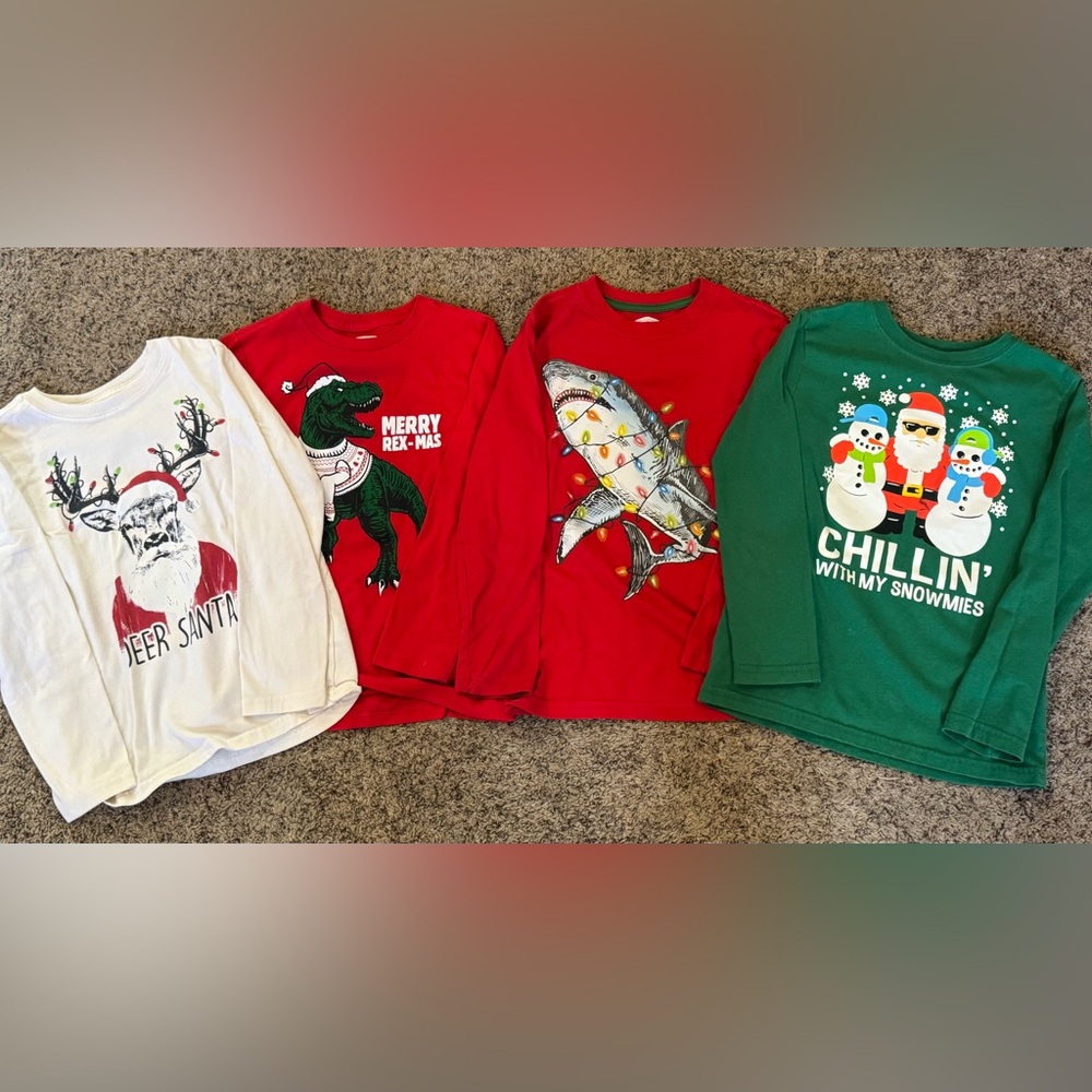Boys’ long sleeve Christmas tee shirts.